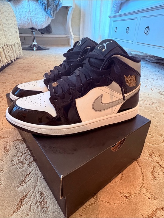 Nike Other - Nike Black White Silver Air Jordan 1 Mid Sneakers